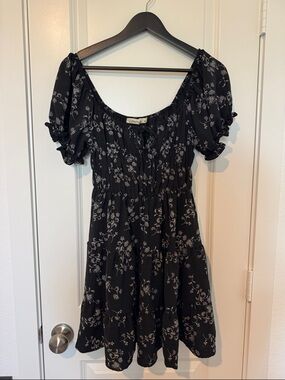 Black and White Floral Cottage Whimsy Short Puff-Sleeve Dress Fairy